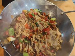 碎红辣椒炒肉-憨伢子·家常菜小食堂·有锅气の炒菜(江汉路店)