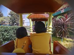 -七彩云南欢乐世界