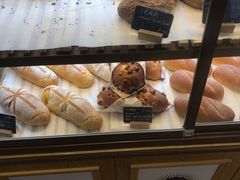 -BONBON BAKERY