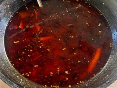 -鸿顺老铁锅美蛙鱼府(解放碑店)