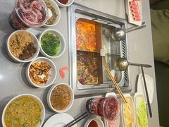 -海底捞火锅(新松江路生日主题店)