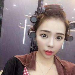 烫发中-MyStyle美发沙龙