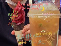 冰山杨梅脆筒-喜茶(北京三里屯太古里店)