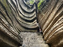 -梭布垭石林景区