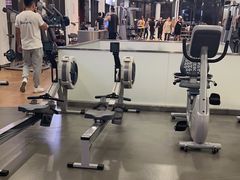 -豪逸健体(中骏广场店)