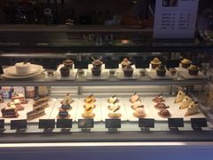 面包甜点陈列柜-B.O.M波姆烘焙(凤凰街店)