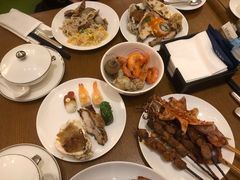 -凯菲厅海鲜姿造·海鲜自助·帝王蟹·龙虾(成都群光君悦酒店)