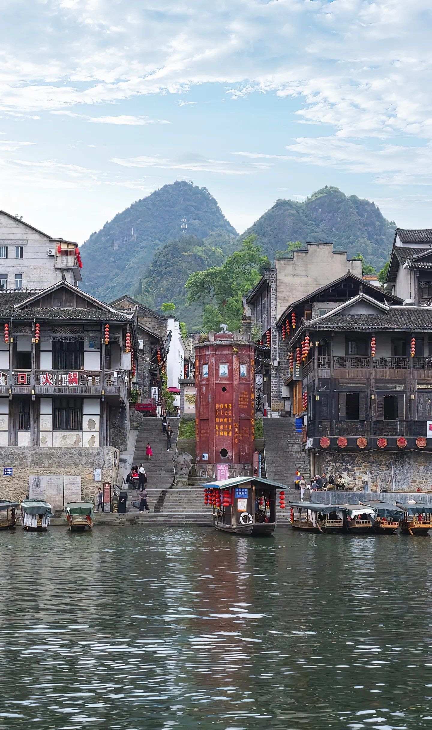 0元玩转这座城 茶峒古镇位于中国湖南