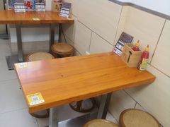 大堂-韵姐牛奶甜品世家