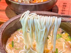 -良米山·云南野生菌过桥米线(上海首店)