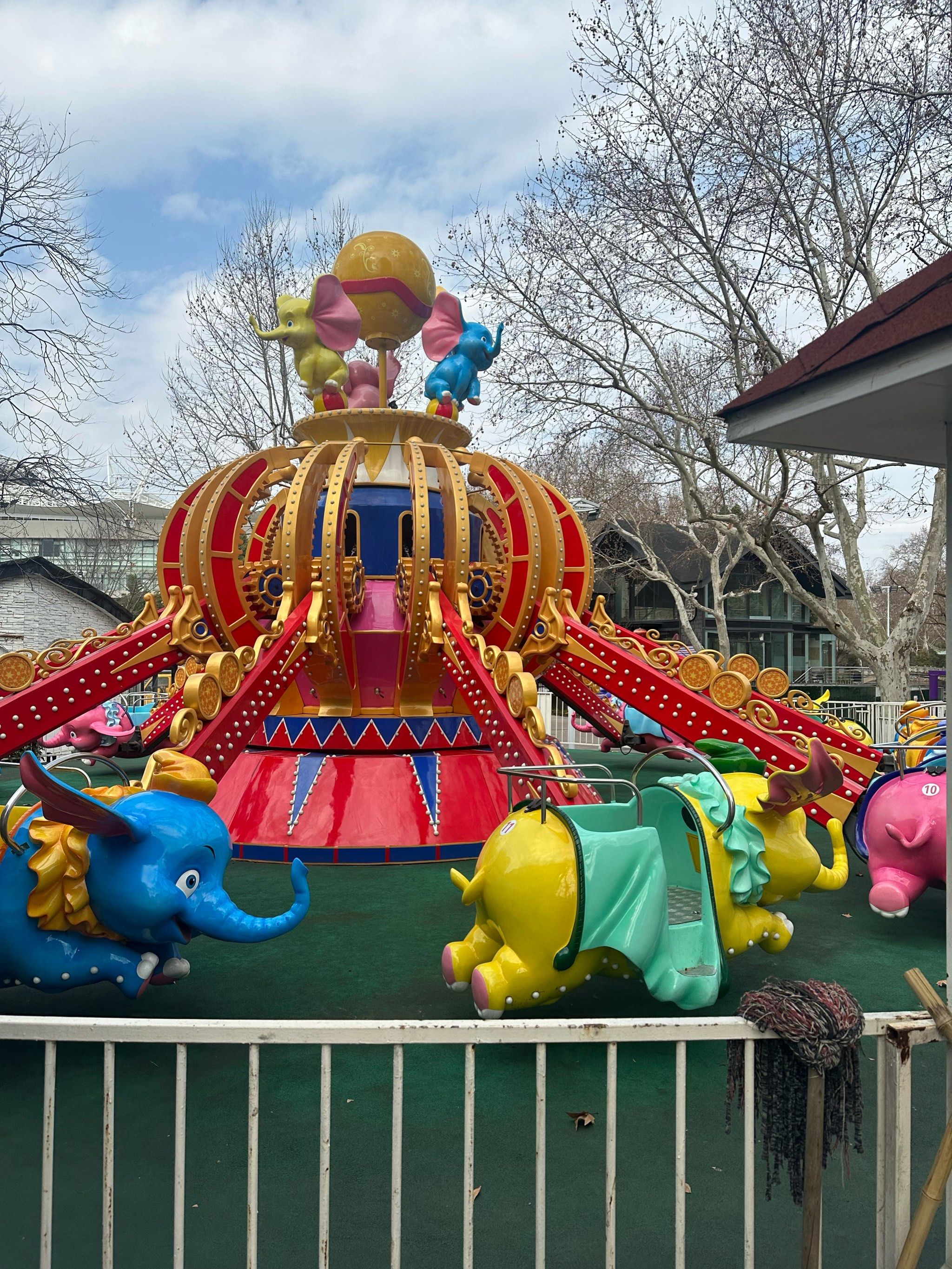 游乐场的童年记忆