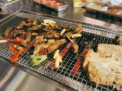 -马路牙子地桌烤肉(工体店)