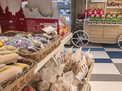 -85度C(生甜甜圈研究工坊·上海平凉店)