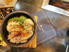 烤吞拿鱼牛油果饭-ATLAS COFFEE(雅居乐中心店)