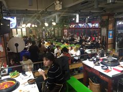 大堂-钢管厂歆瑞源油卤串串香(春熙路太古里店)