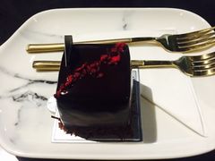 -UNI UNI(环亚凯瑟琳店)