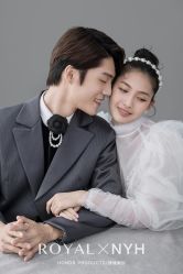 点击看大图 -挪娅婚纱摄影皇家会所