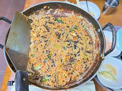 -亲昵春川鸡排(韩国美食街店)
