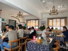大堂-八两八金·莱芜特色炒鸡(市南漳浦路店)