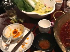 -重庆爽翻天老火锅(临平万达广场店)
