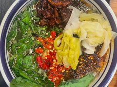 -云阿蛮云南生烫牛肉米线(奉贤路店)