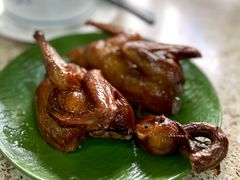 红烧乳鸽-煲煲掂风味煲仔饭餐厅(西区店)
