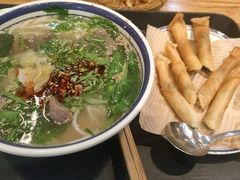 -云阿蛮云南生烫牛肉米线(奉贤路店)