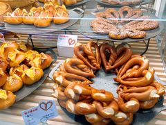 -红星前进面包牛奶公司(君太店)