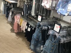 -GAP(王府井奥莱·香江小镇店)