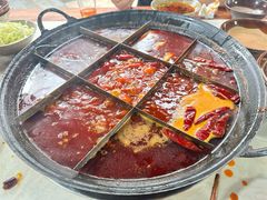 -正南齊北重庆老火锅(光华村直营店)