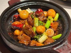 石锅花椒牛小排-荣轩(新荣记环球金融中心店)