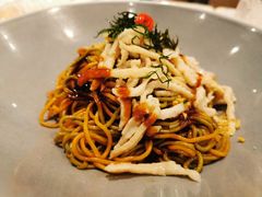 葱香田园鸡丝面-港丽餐厅(高德置地店)