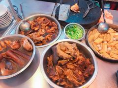 -松树干拌面店