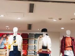 -优衣库(上海虹口龙之梦店)