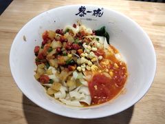 素臊子三合一-黎一碗大碗手工面(城市立方店)