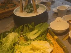 -慢丽江·云南野生菌土鸡锅(付家庄店)