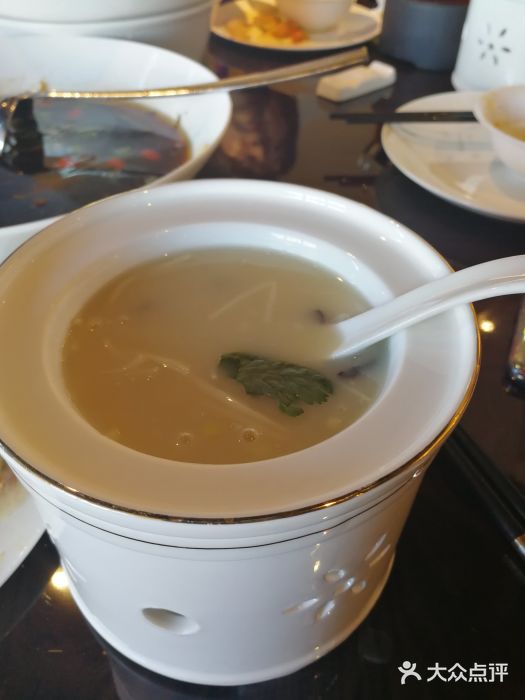 名佳荟鱼茸海鲜羹图片