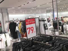 -优衣库(南宁江南万达店)