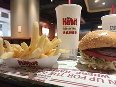 -The Habit Burger Grill 哈比特汉堡(复兴soho店)