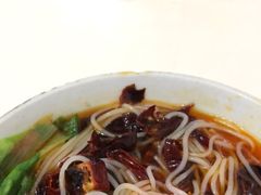 -越洋肖氏老米线(杨家坪店)
