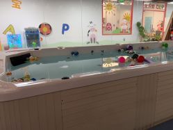 -Cool  Fun 蓝鲸π婴幼儿水育中心(宜乐荟店)