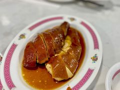 玫瑰豉油鸡（例）-东鑫记港式茶餐厅(南京东路店)