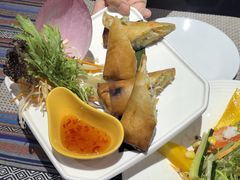 -山色·柴火烤披萨·西餐·原切牛扒