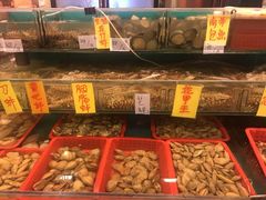 水产区-鲜入围煮花胶鸡海鲜火锅