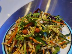 家常凉菜-雪乡人家东北菜·铁锅炖一切(高斯路店)