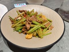 爆炒黄牛肉-佬太公海鸭·海鲜大排档(上海总店)