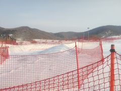 -中旅松花湖滑雪场