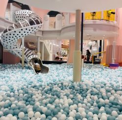 -奈尔宝·儿童乐园·亲子餐厅(鄞州万达店)