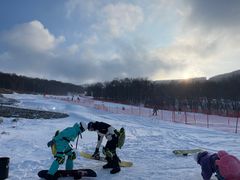 -中旅松花湖滑雪场
