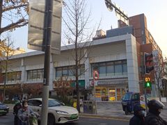 -85度C(生甜甜圈研究工坊·上海局门店)